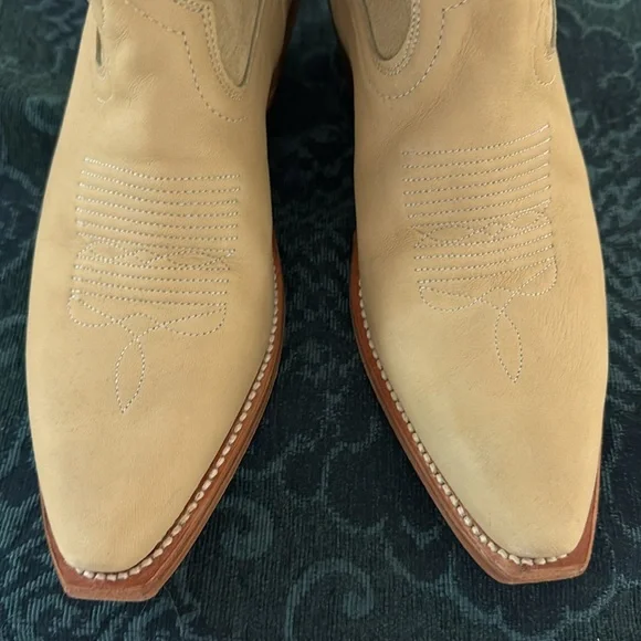 Tecovas Cream Heeled Boots - Picture 6 of 7